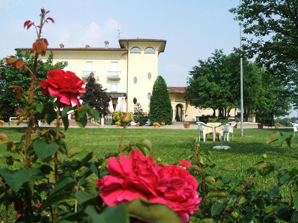Villa Belvedere 1849 Misano di Gera dʼAdda Dış mekan fotoğraf