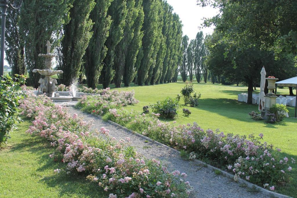Villa Belvedere 1849 Misano di Gera dʼAdda Dış mekan fotoğraf